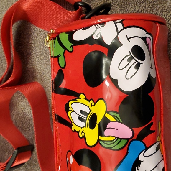 Disney Characters Crossbody Bag NWNT - Picture 3 of 5
